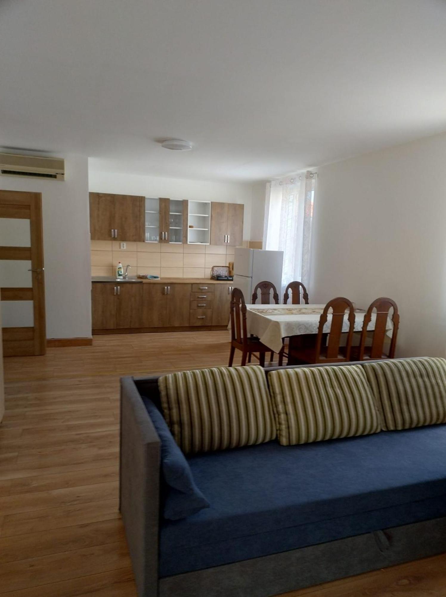 Hotel St.Florian Sturovo Ngoại thất bức ảnh